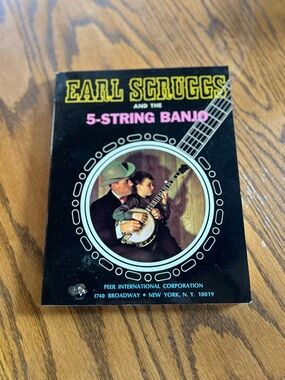 Vintage Earl Scruggs and the 5-String Banjo (1968 First Edition) Black cover